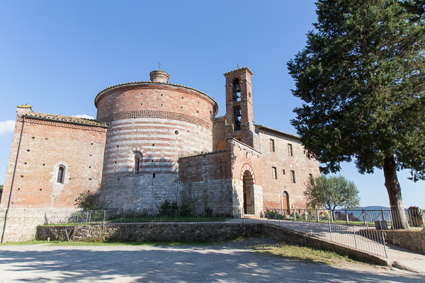 Toskana - San Galgano - Einsiedelei Montesiepi